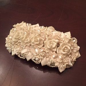 HANDMADE Wedding Barrette (Comb)